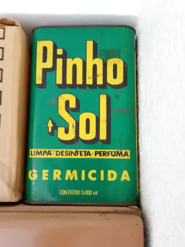 Lata antiga Pinho sol