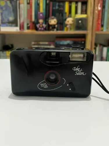 Câmera analógica de 35mm Take Salon - ITEM DE COLECIONADOR - OBJETO DECORATIVO