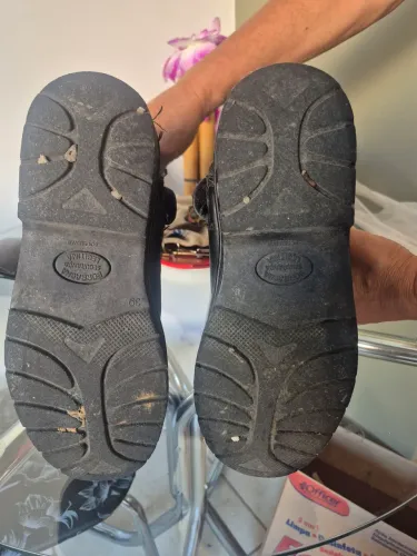 Bota de couro legítimo cano longo - cor:preta - Número: 39/40