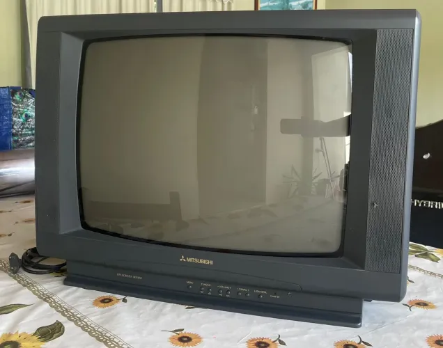 Vendo tv 21" Mitsubishi