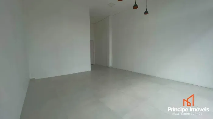 Sala comercial com no Bom Retiro em Joinville