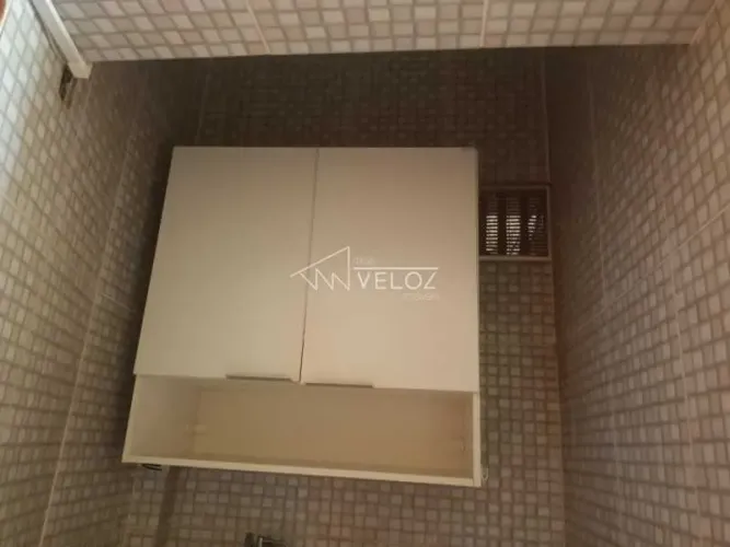 Kitnet/Conjugado - / Residencial / Centro