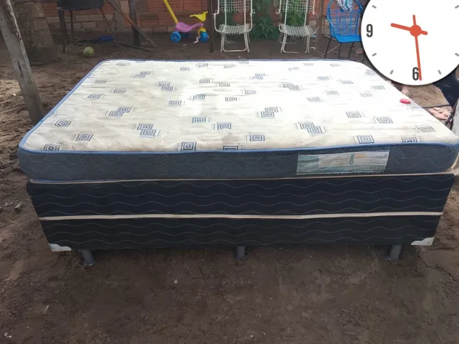Vendo está cama de casal mais coxão por apenas 500