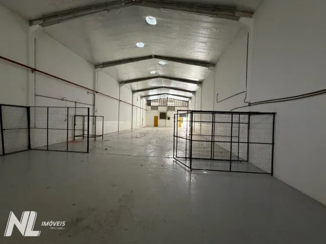 Galpão comercial para locação em Emaús, Parnamirim!
