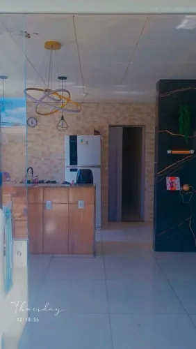 Vendo casa 3 Quartos e 3 lojas