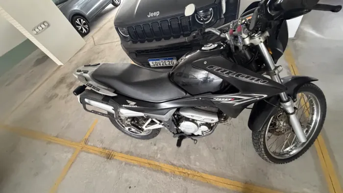 Honda NX 400 FALCON 2013