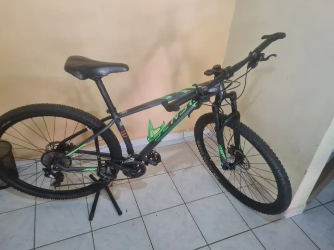 Vendo Sense aro 27 super conservada 