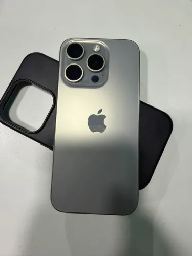 Vendo Iphone 15 Pro 256 gb