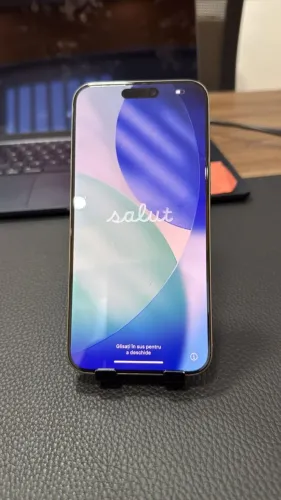 iPhone 15 Pro Max - Muito Novo / Impecável