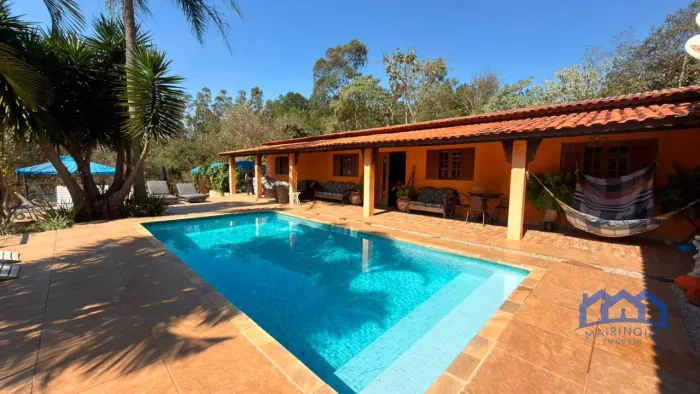 Sítio com 8 Quartos e 8 banheiros à Venda, 2 alqueires por R$ 2.250.000 Cód. ch2823