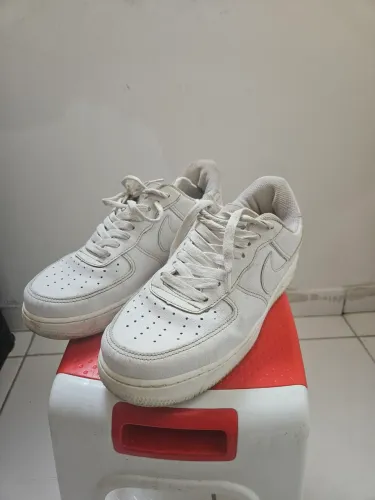 Tênis adidas 