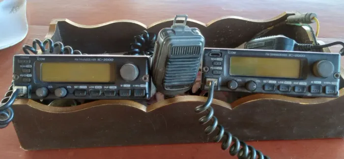 RADIO AMADOR ICON IC2000