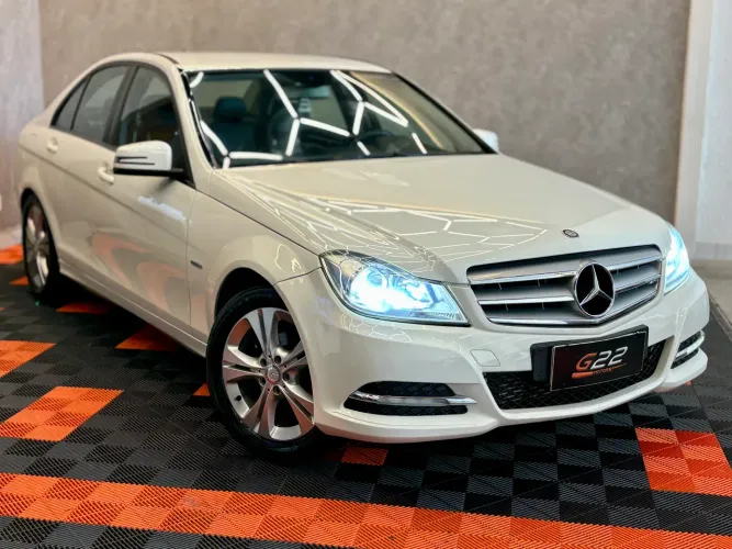 Mercedes-Benz C-180 CGI Classic 1.8 16V 156cv Aut. 2012
