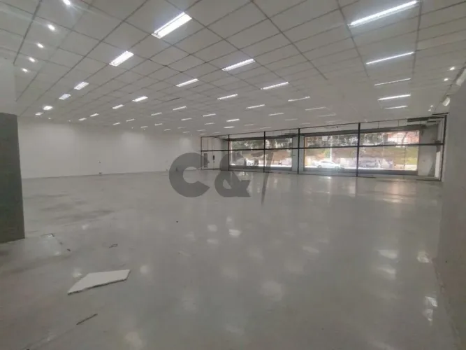 Galpão Comercial com 1.314m² à venda no Jardim Marajoara, São Paulo/SP.