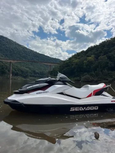 Jet Ski Seadoo GTS 130