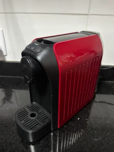 Vendo cafeteira 3 corações!