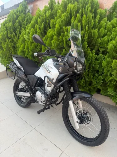 Yamaha Tenere 2016 64  mil km rodados 