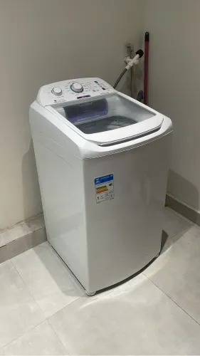 MÁQUINA DE LAVAR 8,5 kilos