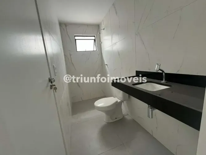 Casa em condomínio com 4 quartos a venda no Porto do Centro