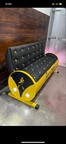 Sofá de tambor em capitonê 4 lugares