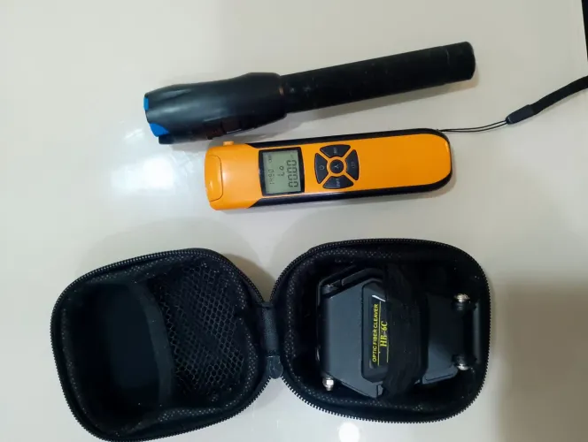 MEDIDOR FIBRA ÓTICA, LASER ÓPTICO E CLIVADOR 