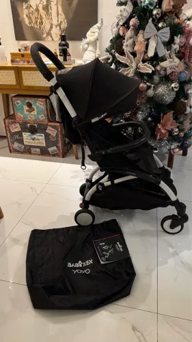 Carrinho de bebê Yoyo Babyzen Suuuper Conservado + acessórios 