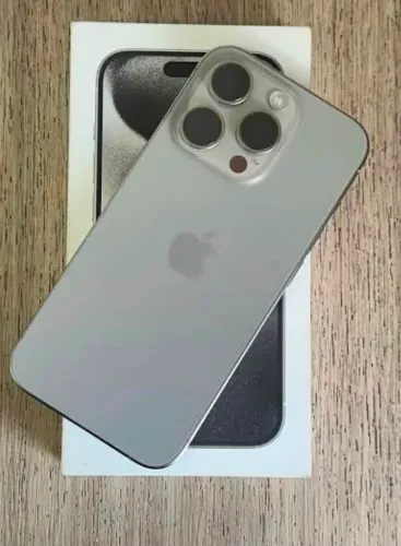 iPhone 15 pro 256gb