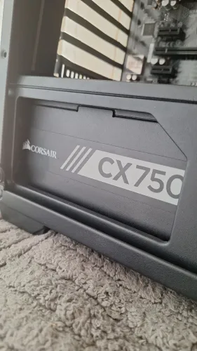 FONTE CORSAIR CX750 (VENDA SÓ PRESENCIAL E NÃO ACEITO OFERTA)