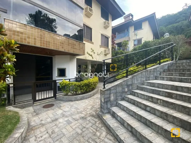 BROGNOLI VENDE- Apartamento de 3 dormitórios na Praia Brava