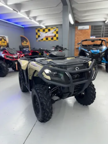 Quadriciclo 4x4 Can am 500(650cc) PRO