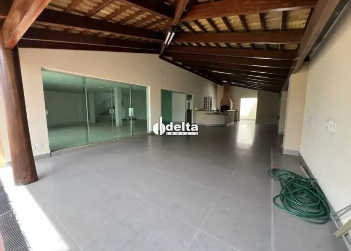 Casa disponível para locação no bairro Karaiba em Uberlândia-MG
