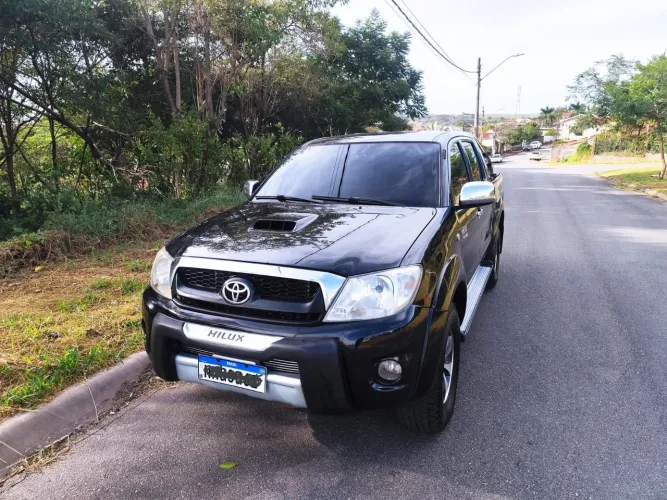Toyota Hilux CD SRV D4-d 4X4 3.0 TDI Dies 2010