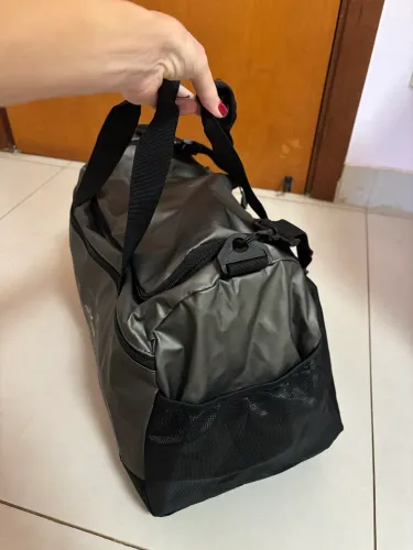 Mala de nylon nova preta e cinza 