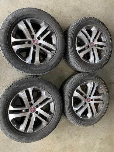 Rodas Fiat toro aro 17 + pneus meia vida