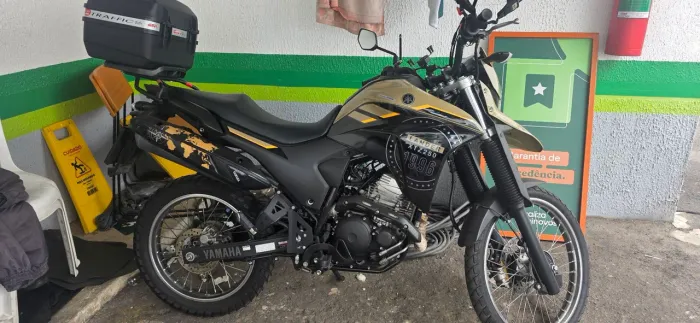 XTZ Lander bege impecavel