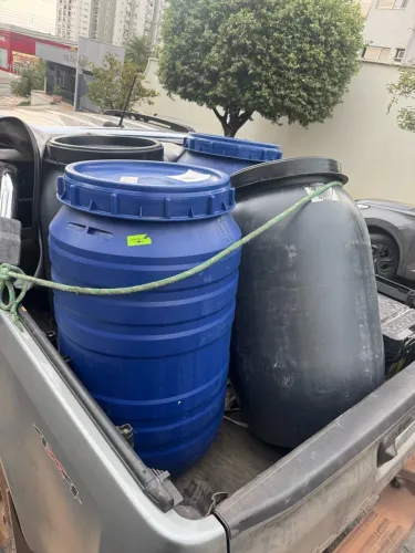Tambor 200 e 220 litros com tampa rosqueável!