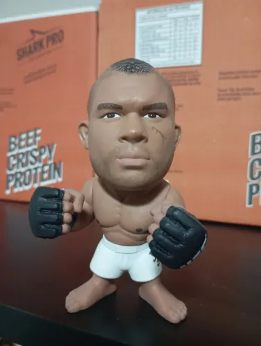 Boneco UFC Alistair Overeem