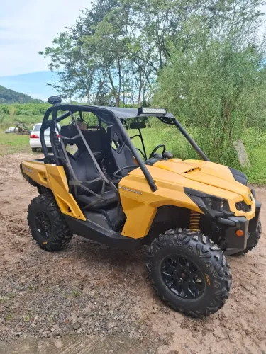 CAN AM Outlander Max XT 2011