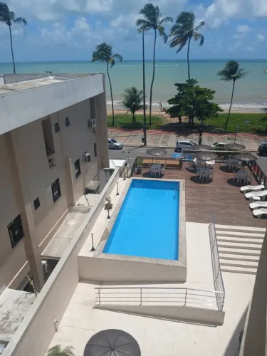 PÉ NA AREIA e VISTA MAR DAS JANELAS