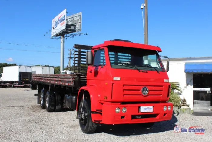Vw 17-220 com carroceria 