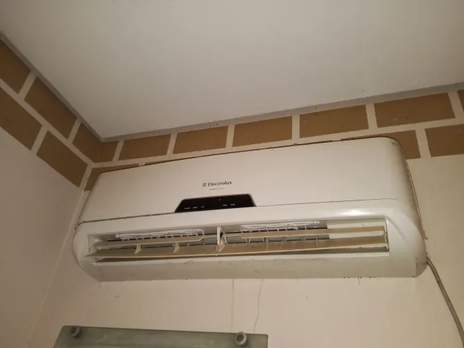 Ar-condicionado 12.000 BTUs 