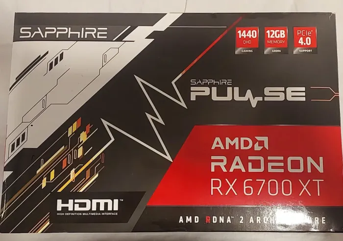 AMD Radeon RX 6700 XT Sapphire Pulse 12GB - Impecável