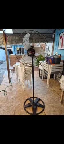 VENTILADOR DE PÉ SEMI NOVO, DELTA