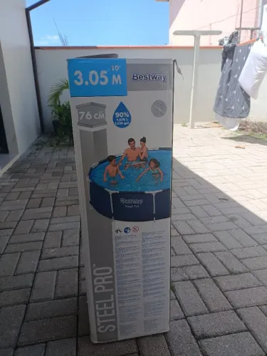 Vendo piscina de 4 mil litros 