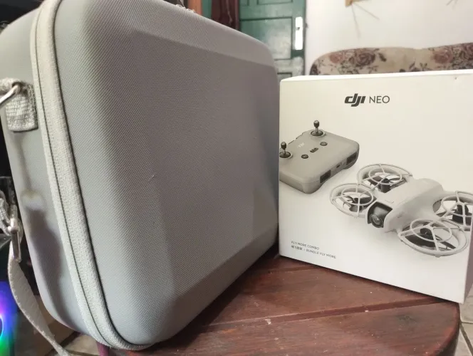 Drone DJI NEO Fly More Combo