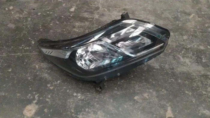 Farol S10 2017 ate 2023 Sem Led 