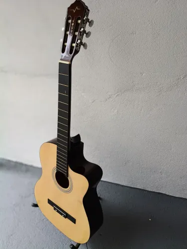 VIOLÃO VOGA SEMI-NOVO! PRA VENDER LOGO!