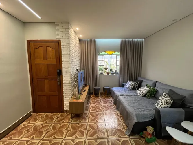 casa geminada no bairro camargos de tres quartos e dois banheiros