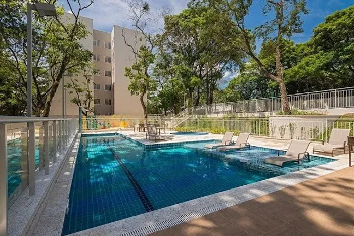 Apartamento de 3 quartos c/ suite, varanda e 2 vgs
