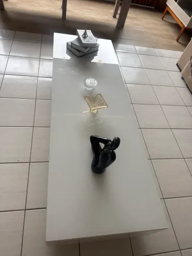 Mesa de centro laqueada 